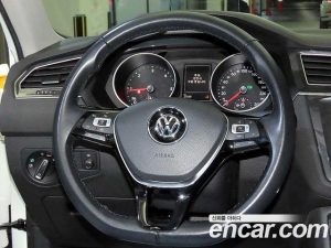 Volkswagen Tiguan 2.0 TDI Prestige 2020 года из Южной Кореи