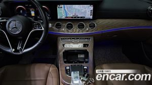 Mercedes-Benz E-Class E250 Exclusive 2021 года из Южной Кореи