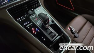Porsche Panamera 3.0 AWD 2020 года из Южной Кореи