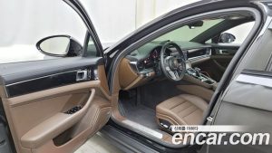 Porsche Panamera 3.0 AWD 2020 года из Южной Кореи