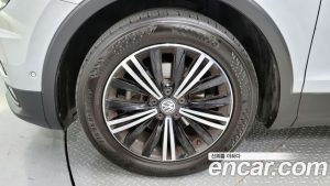 Volkswagen Tiguan 2.0 TDI Prestige 2020 года из Южной Кореи