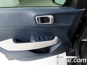 Hyundai Venue 1.6 Modern 2020 года из Южной Кореи