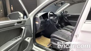 Volkswagen Tiguan 2.0 TDI Prestige 2020 года из Южной Кореи