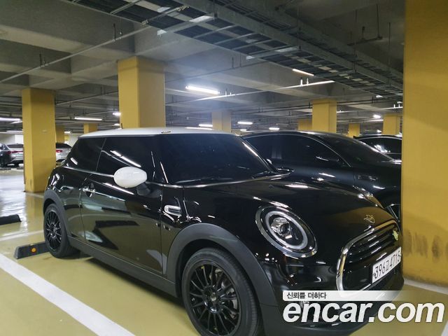 Mini Cooper DEFAULT 2020 года из Кореи