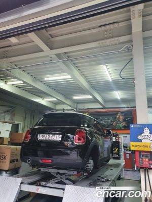 Mini Cooper DEFAULT 2020 года из Южной Кореи