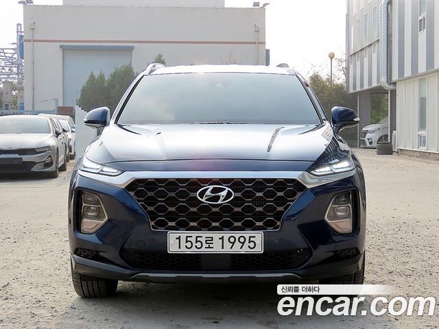 Hyundai Santafe Бензин 2.0T 2WD 2020 года из Кореи
