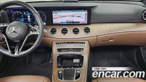 Mercedes-Benz E-Class E250 Exclusive 2021 года из Южной Кореи