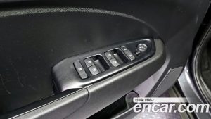 Hyundai Venue 1.6 Smart 2020 года из Южной Кореи