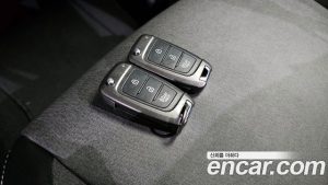 Hyundai Venue 1.6 Smart 2020 года из Южной Кореи