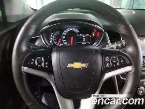 ChevroletGMDaewoo Trax 1.6 Дизель LT 2021 года из Южной Кореи