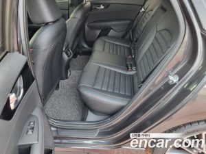 Kia K3 5Door GT Signature 2021 года из Южной Кореи