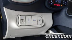 Hyundai Venue 1.6 Flux 2020 года из Южной Кореи