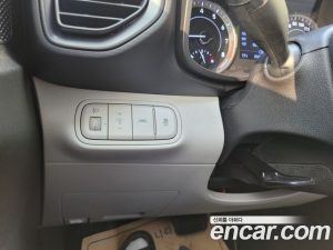 Hyundai Venue 1.6 Flux 2020 года из Южной Кореи