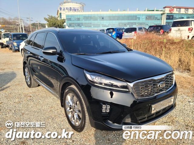 Kia Sorento Дизель 2.0 2WD 2020 года из Кореи