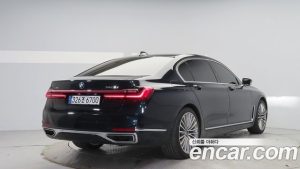 BMW 7-Series 740Li xDrive Design Pure Excellence 2020 года из Южной Кореи