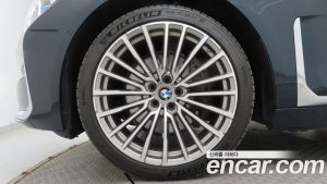 BMW 7-Series 740Li xDrive Design Pure Excellence 2020 года из Южной Кореи