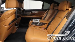 BMW 7-Series 740Li xDrive Design Pure Excellence 2020 года из Южной Кореи