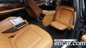BMW 7-Series 740Li xDrive Design Pure Excellence 2020 года из Южной Кореи