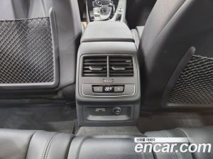 Audi A5 45 TFSI 4WD Premium Coupe 2023 года из Южной Кореи