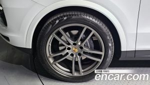 Porsche Cayenne 3.0 2020 года из Южной Кореи
