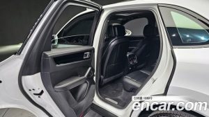 Porsche Cayenne 3.0 2020 года из Южной Кореи