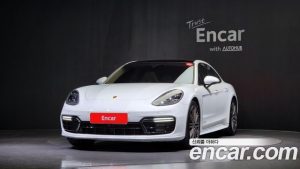 Porsche Panamera 4.0 GTS 2020 года из Южной Кореи