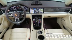 Porsche Panamera 4.0 GTS 2020 года из Южной Кореи