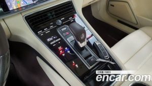 Porsche Panamera 4.0 GTS 2020 года из Южной Кореи