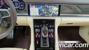 Porsche Panamera 4.0 GTS 2020 года из Южной Кореи