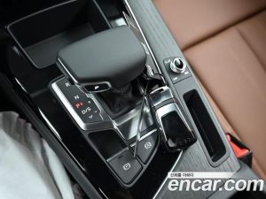 Audi A5 45 TFSI 4WD Premium Coupe 2023 года из Южной Кореи