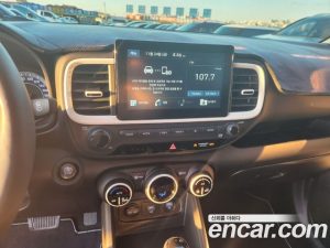 Hyundai Venue 1.6 Flux 2020 года из Южной Кореи