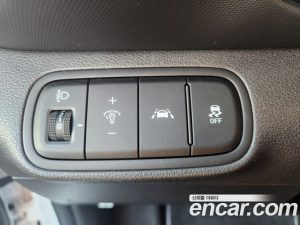 Hyundai Venue 1.6 Flux 2020 года из Южной Кореи