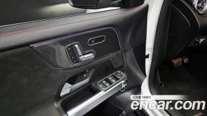Mercedes-Benz GLB-Class GLB250 4MATIC 2021 года из Южной Кореи