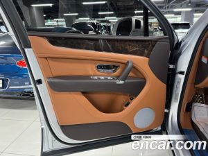 Bentley Bentayga 4.0 V8 2019 года из Южной Кореи