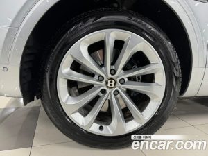 Bentley Bentayga 4.0 V8 2019 года из Южной Кореи