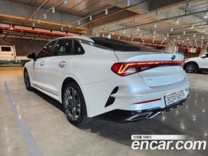 Kia K5 2.0 2020 года из Южной Кореи