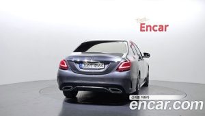 Mercedes-Benz C-Class C200 AMG Line 2021 года из Южной Кореи