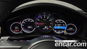 Porsche Cayenne 3.0 Coupe 2021 года из Южной Кореи