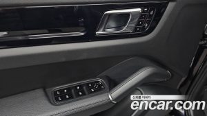 Porsche Cayenne 3.0 Coupe 2021 года из Южной Кореи