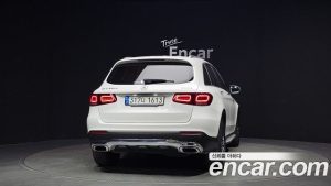 Mercedes-Benz GLC-Class GLC220 d 4MATIC 2021 года из Южной Кореи