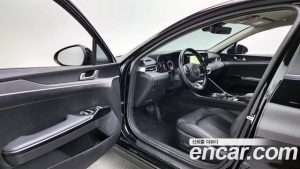 Kia K5 Prestige 2021 года из Южной Кореи