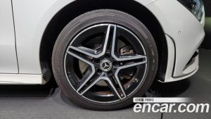 Mercedes-Benz CLA-Class CLA250 4MATIC 2020 года из Южной Кореи