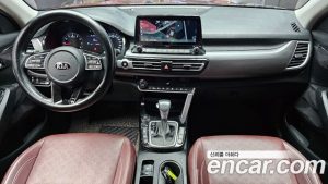 Kia Seltos Бензин 1.6 Turbo 2WD 2020 года из Южной Кореи