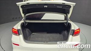 Kia K5 2.0 2020 года из Южной Кореи