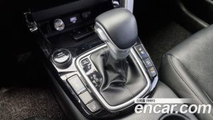 Kia Seltos Бензин 1.6 Turbo 2WD 2021 года из Южной Кореи
