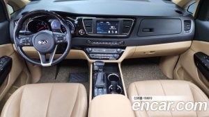 Kia Carnival 9-Seater Noblesse Special 2020 года из Южной Кореи