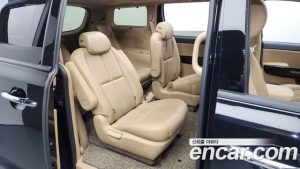 Kia Carnival 9-Seater Noblesse Special 2020 года из Южной Кореи