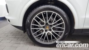 Porsche Cayenne 3.0 2021 года из Южной Кореи