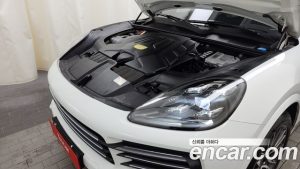 Porsche Cayenne 3.0 2021 года из Южной Кореи