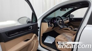 Porsche Cayenne 3.0 2021 года из Южной Кореи